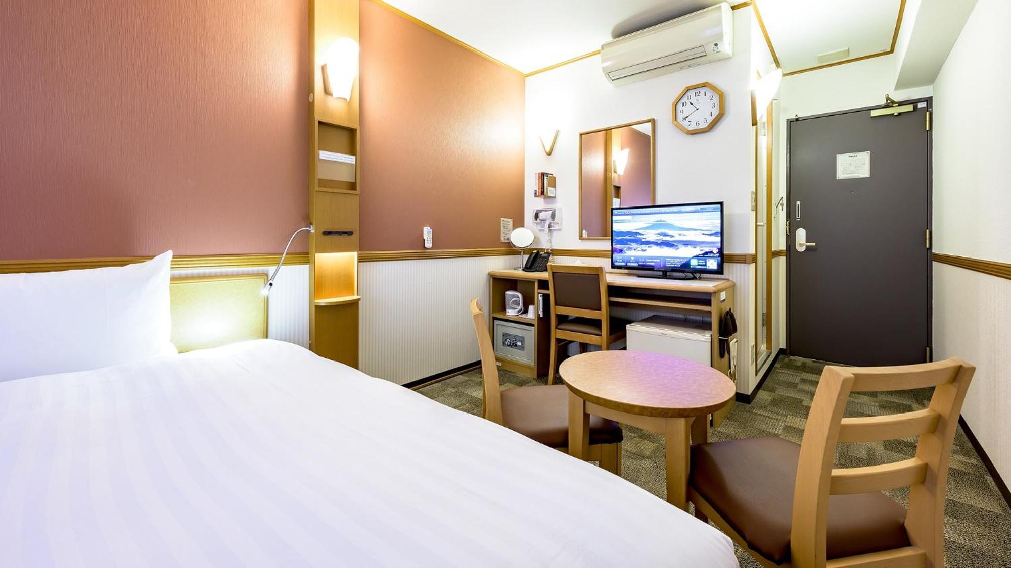 Toyoko Inn Takasaki Eki Nishi Guchi No 2 客房 照片