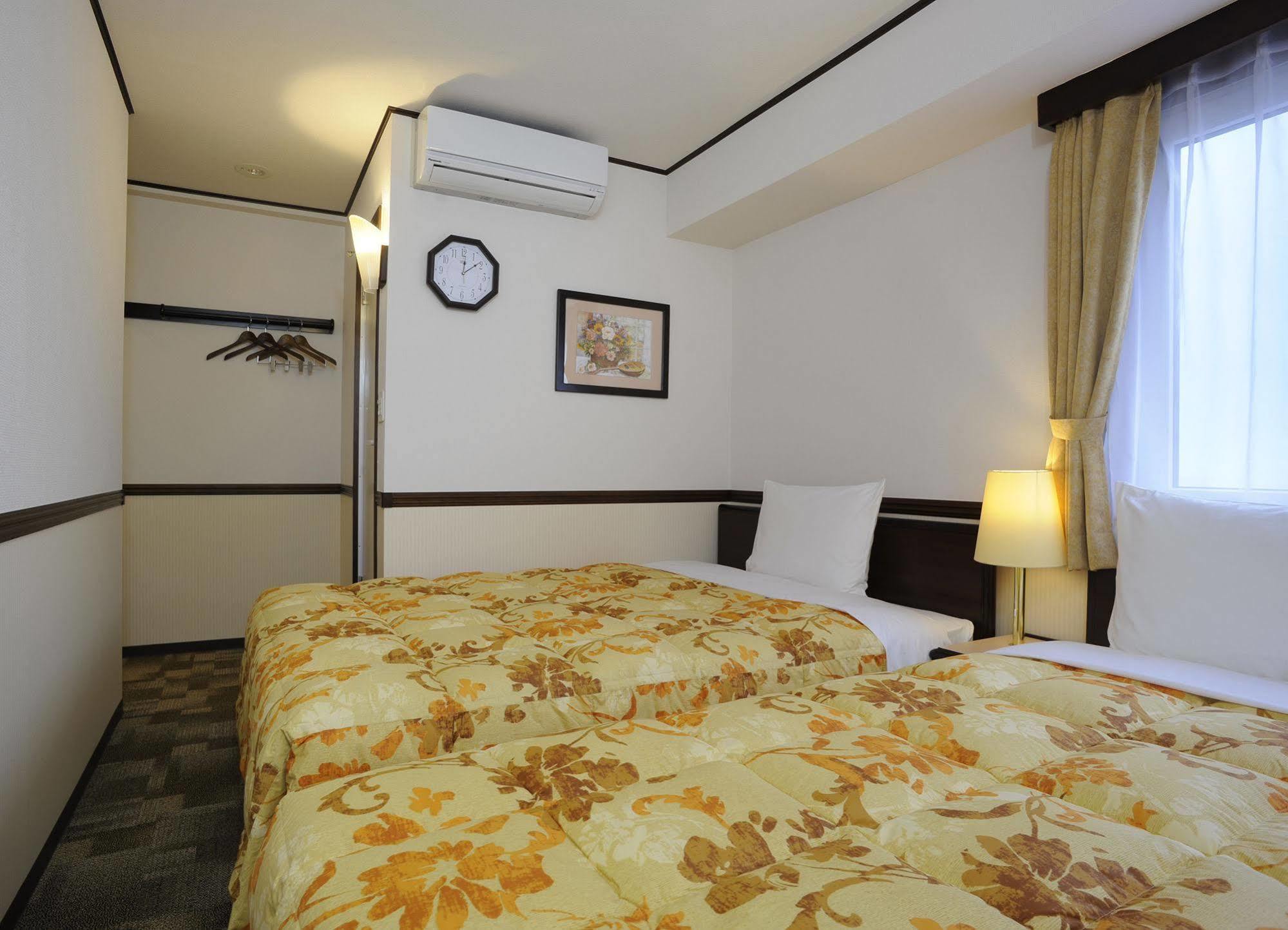 Toyoko Inn Takasaki Eki Nishi Guchi No 2 外观 照片